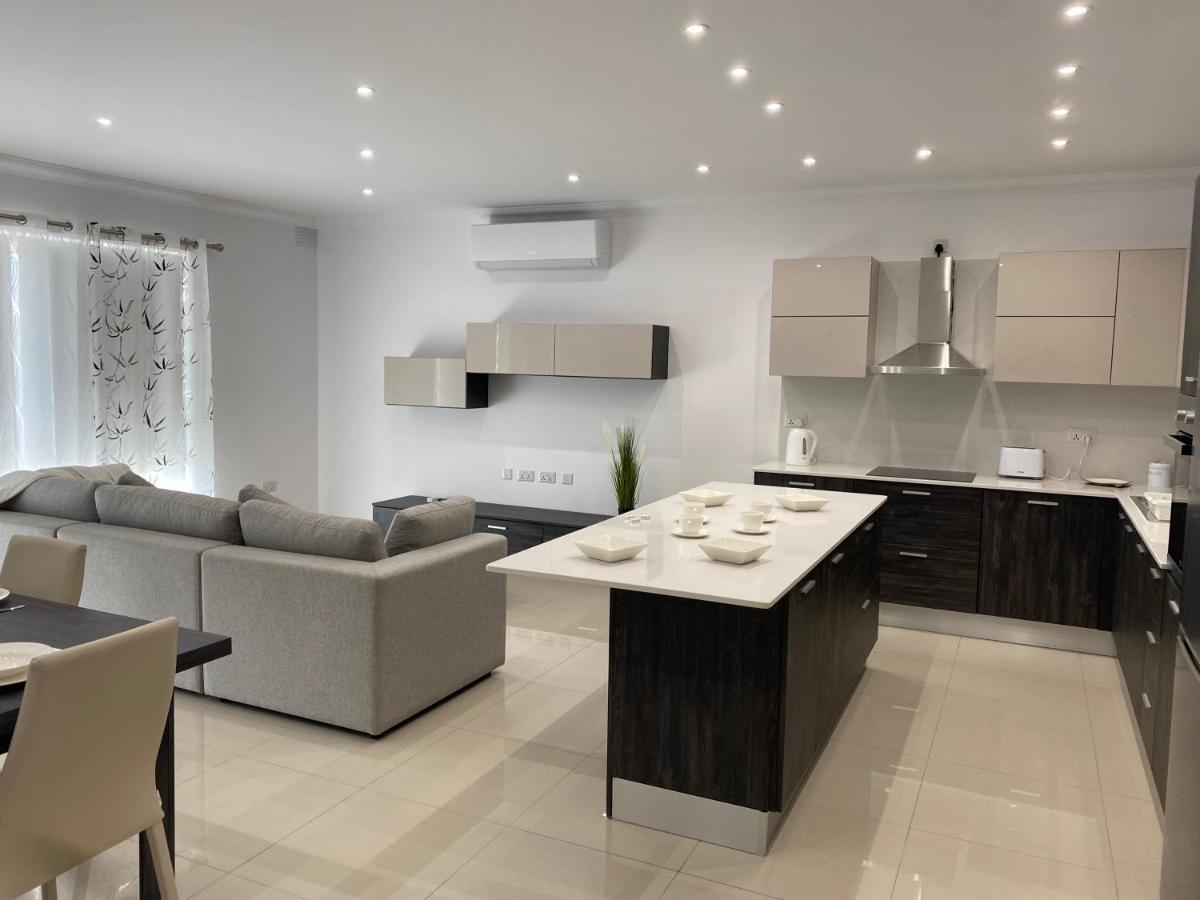 New 3 Bedroom Apartment Close To Airport Zurrieq Exterior foto
