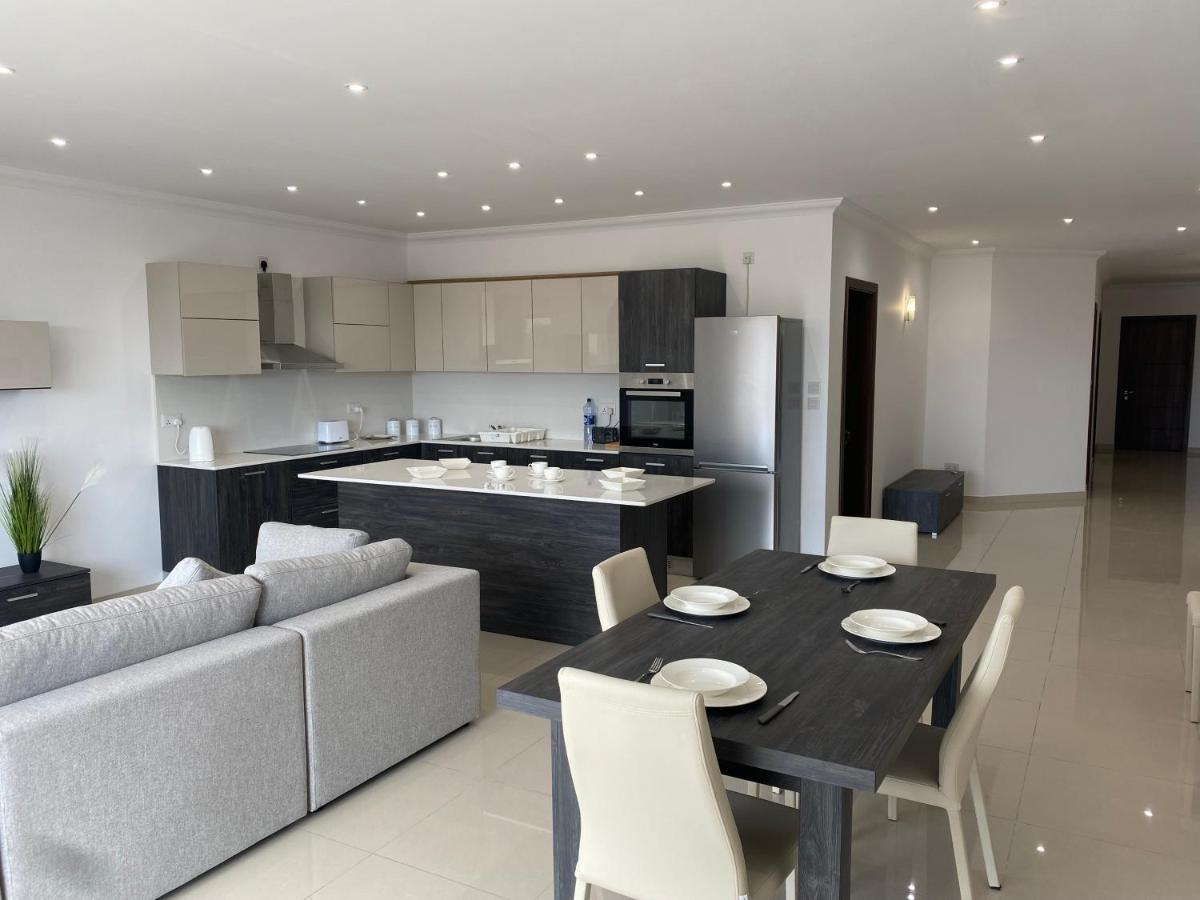 New 3 Bedroom Apartment Close To Airport Zurrieq Exterior foto