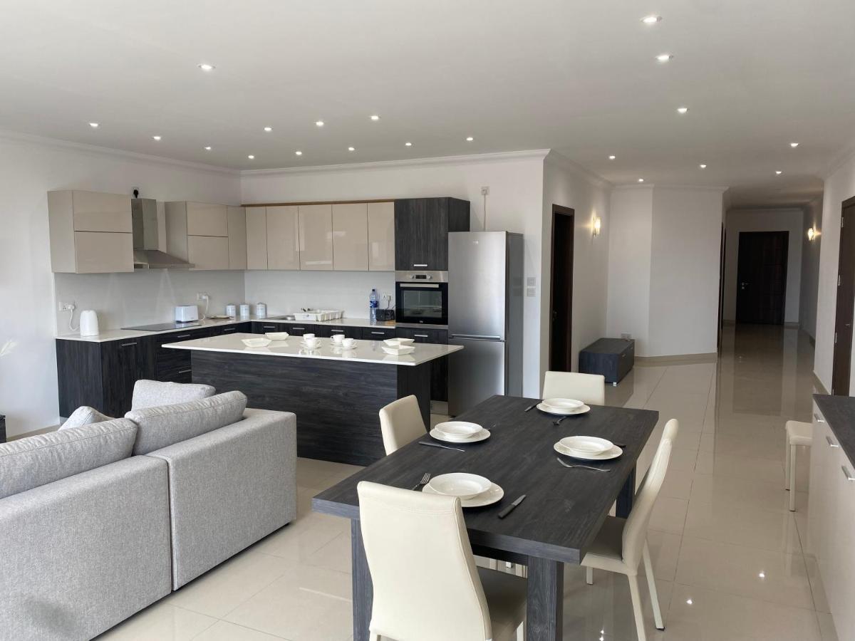 New 3 Bedroom Apartment Close To Airport Zurrieq Exterior foto