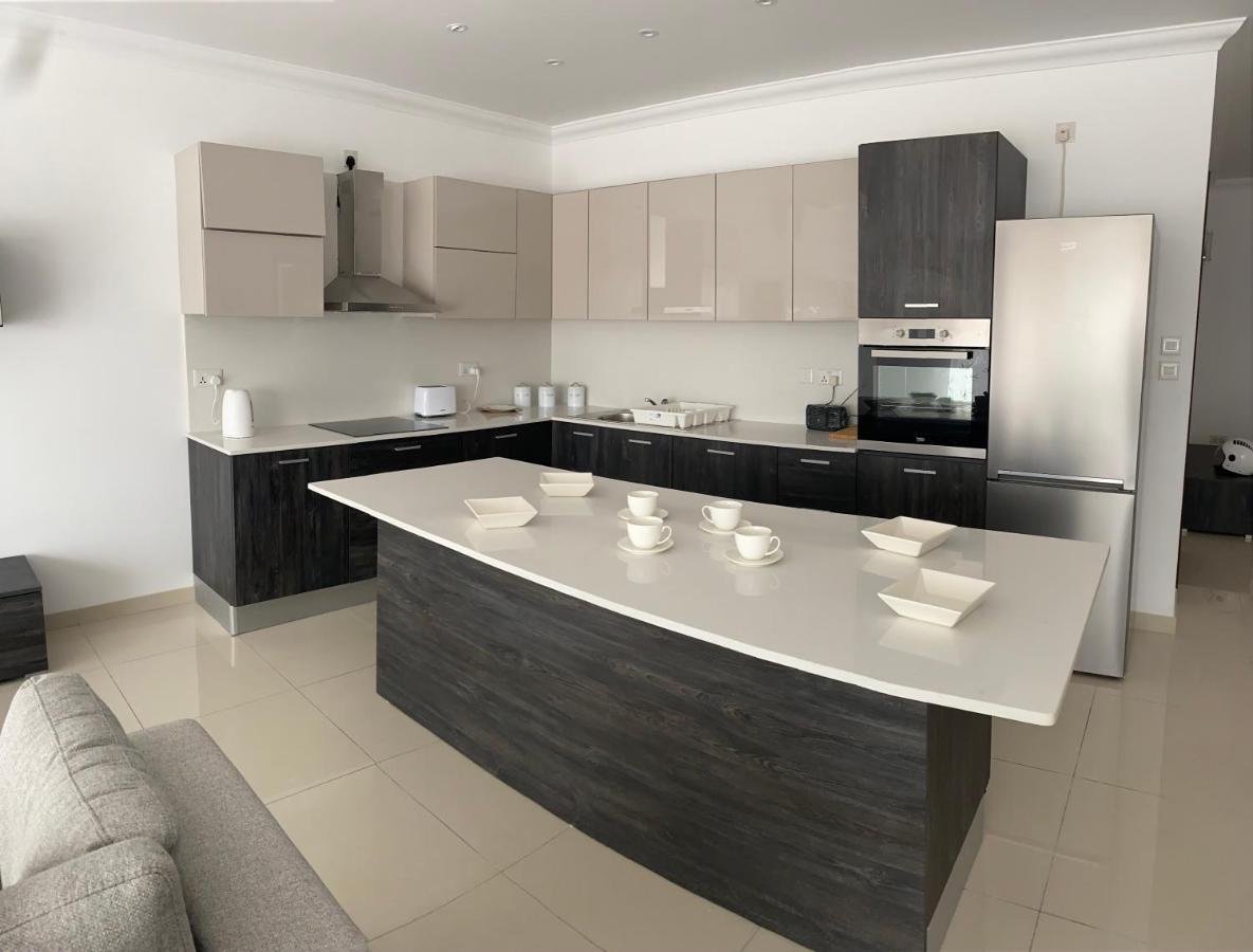 New 3 Bedroom Apartment Close To Airport Zurrieq Exterior foto